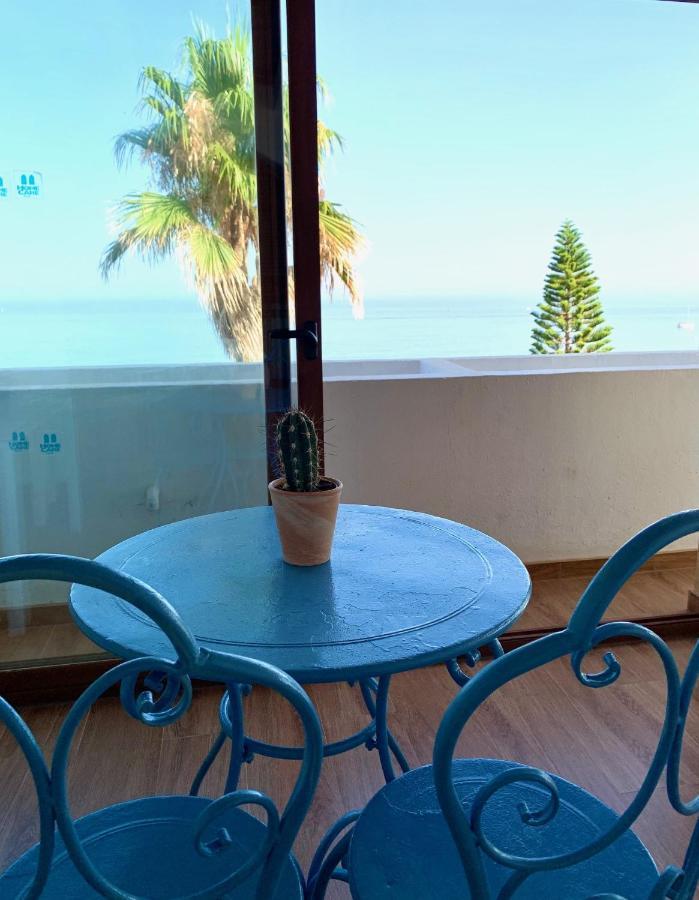 Penthouse On The Beachfront 埃斯特波纳 外观 照片